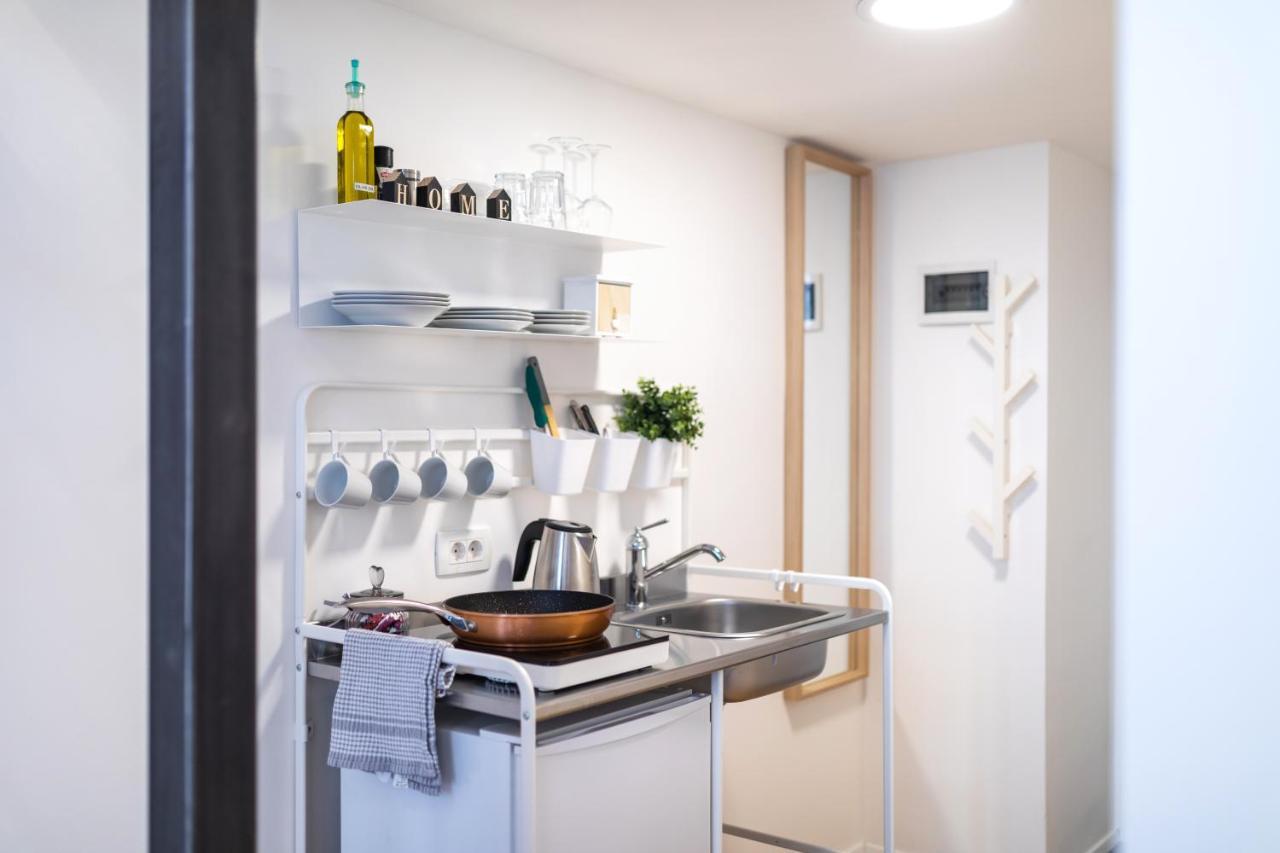 Rhino Apartments Любляна Екстериор снимка
