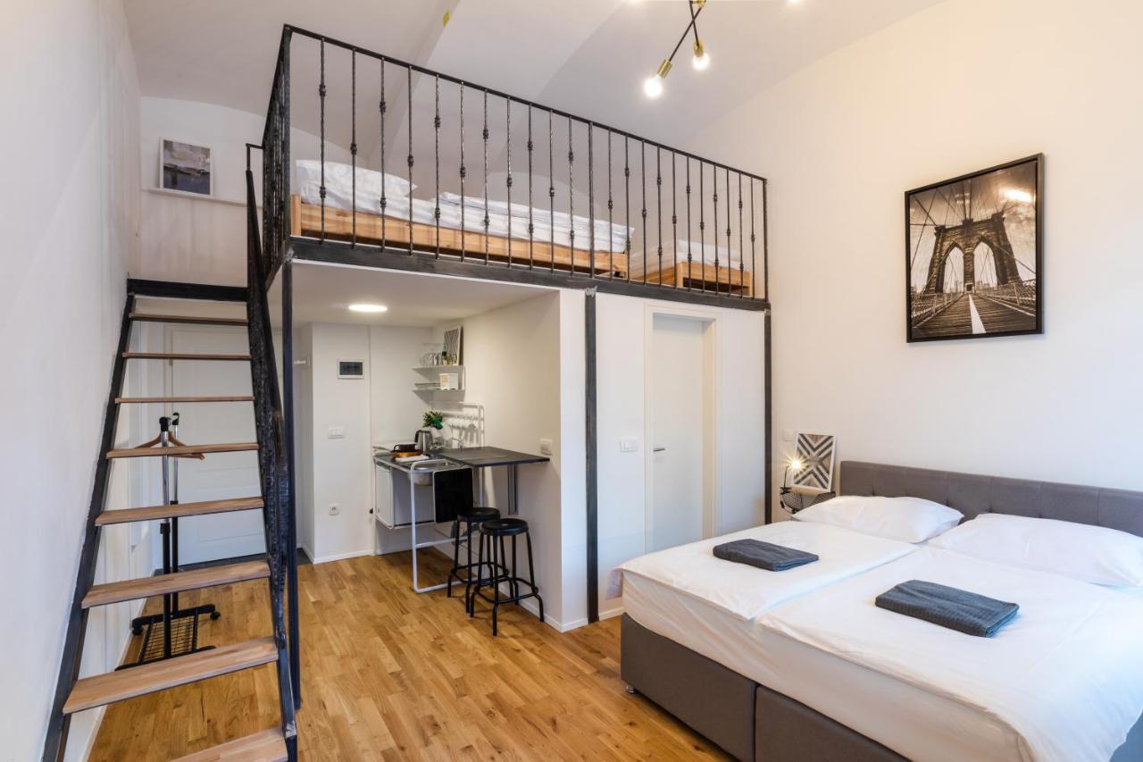 Rhino Apartments Любляна Екстериор снимка