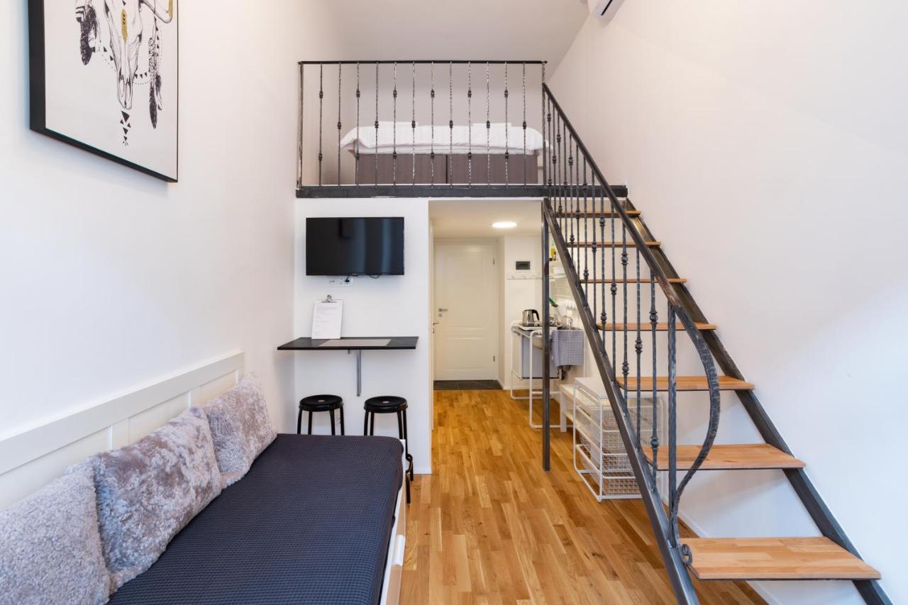 Rhino Apartments Любляна Екстериор снимка
