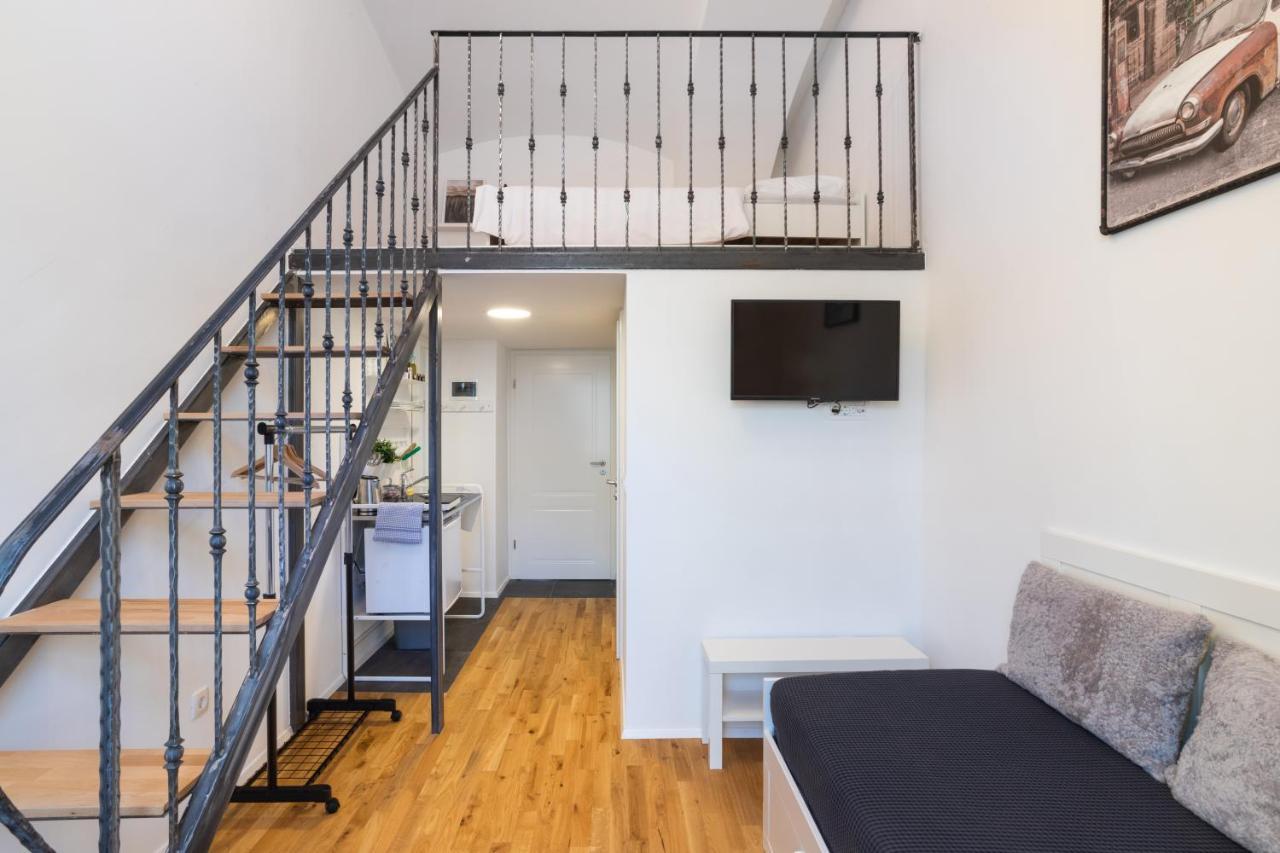 Rhino Apartments Любляна Екстериор снимка